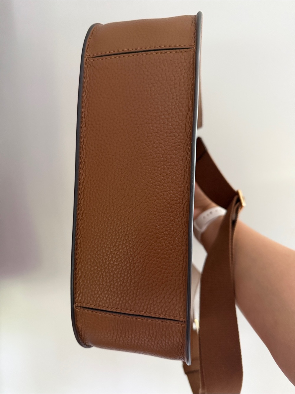 Tory Burch Cognac Pebbled Leather Messenger Bag with Wide Strap - Picture 5 of 6